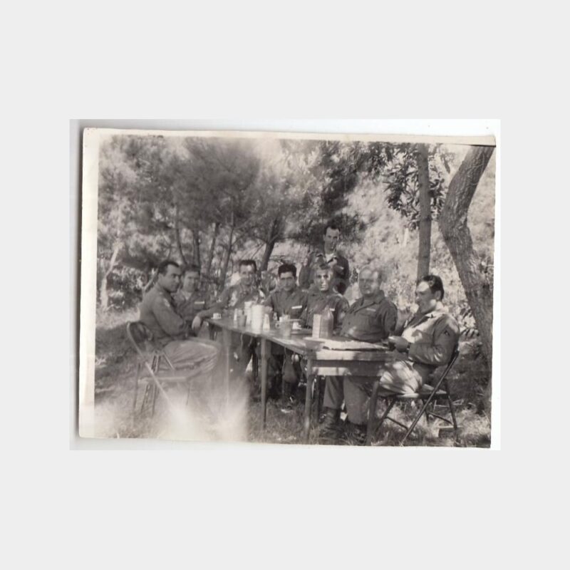 1955 Kore Türk Subayları Çay Molasında Fotoğraf