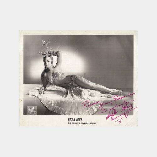 1955 Nejla Ateş Ünlü Dansöz İmzalı Fotoğraf