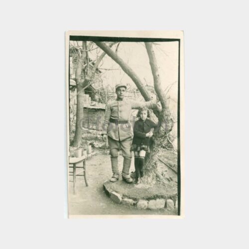 1930 Asker ve Kız Çocuk Görünüş Fotoğraf