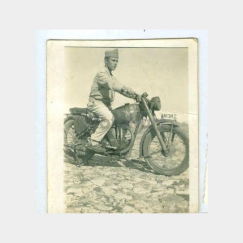 1951 Askeri Motorsikletli Konulu Fotoğraf
