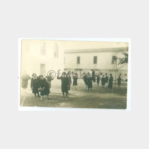1922 Kız Öğrenciler Beden Dersinde Fotoğraf