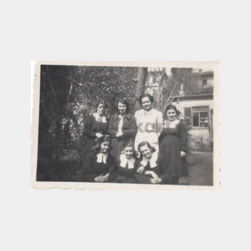 1940 Erenköy Kız Lisesi Öğrencileri Konulu Fotoğraf