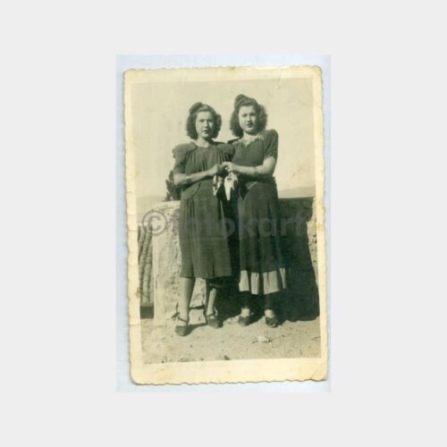 1940 İki Genç Kız Görünüş Fotoğraf