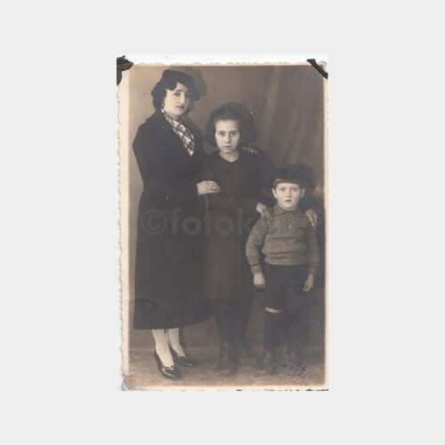 1940 Adapazarı -Foto Artist- Kadınlar ve Çocuk Fotoğraf