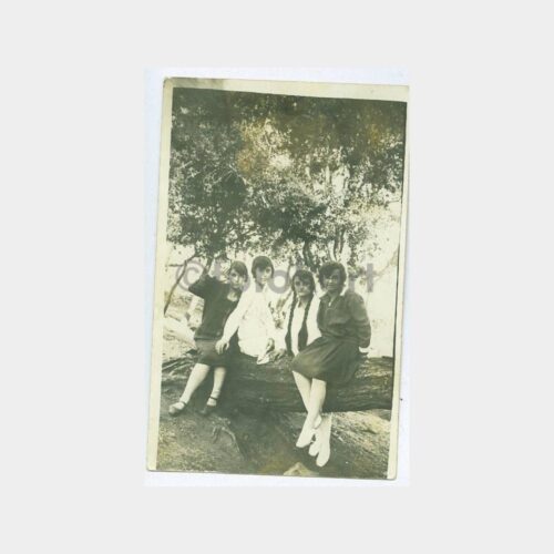 1929 Öğrenci Kızlar Park Görünüşü Fotoğraf