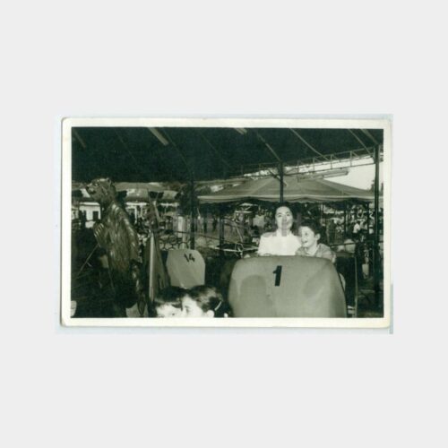 1960 Lunapark Çarpışan Otolar Konulu Fotoğraf