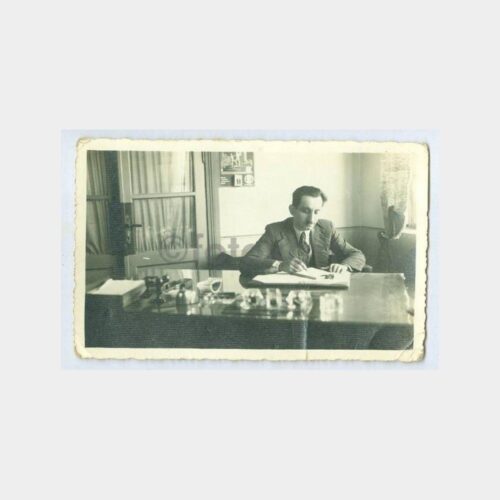 1939 Müdür Masası Görünüş Fotoğraf