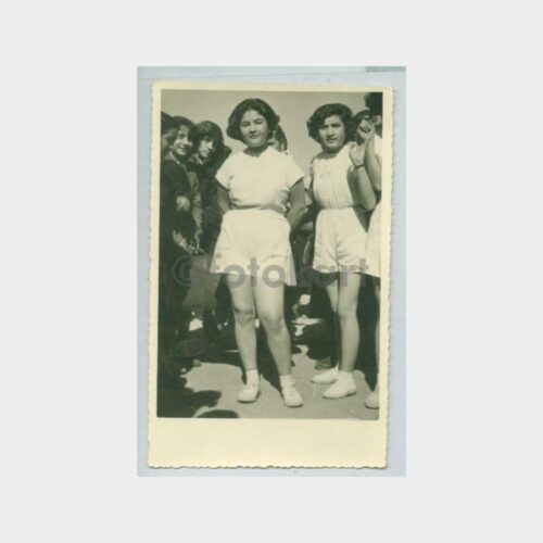 1953 19 Mayıs Töreni Kız Öğrenciler Fotoğraf