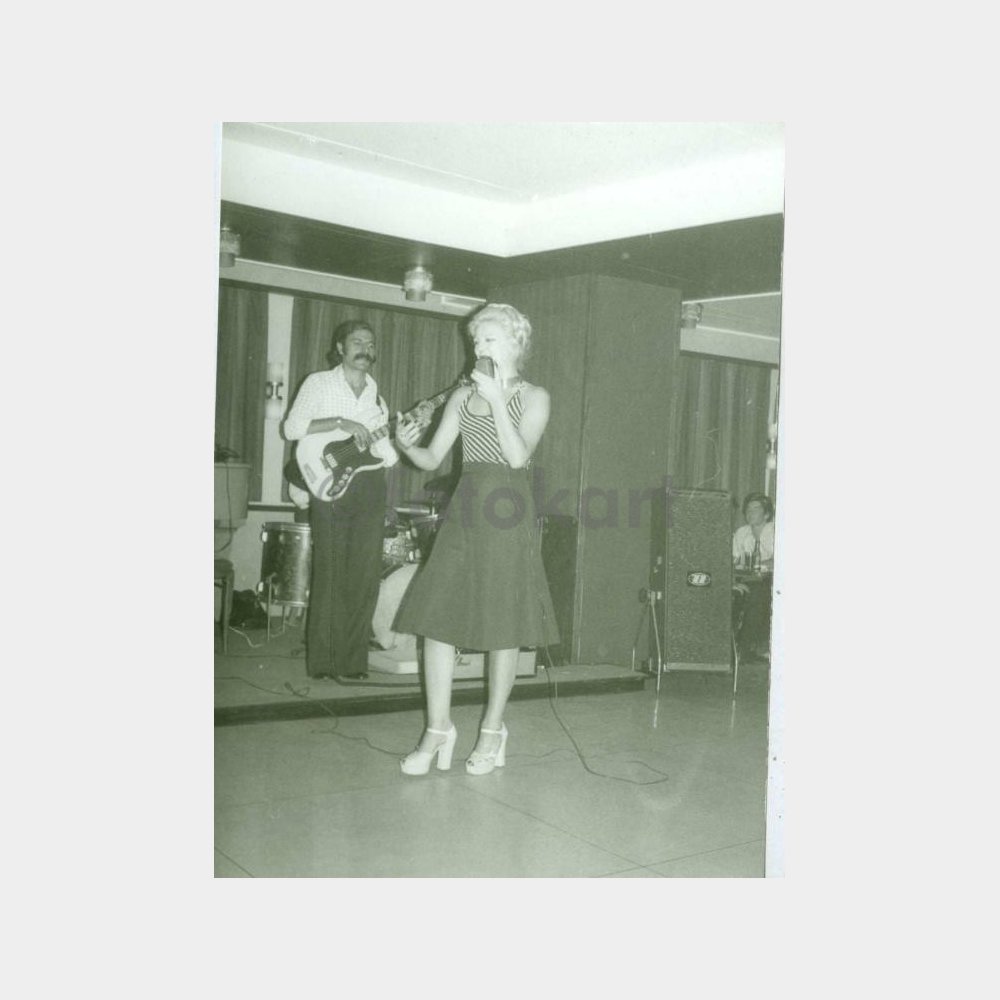 1978 Ses Sanatçısı Konulu 3 Adet Fotoğraf