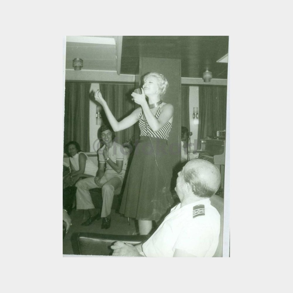 1978 Ses Sanatçısı Konulu 3 Adet Fotoğraf - Görsel 2