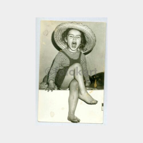 1976 Küçük Sevimli Sanatçı Kız Fotoğraf