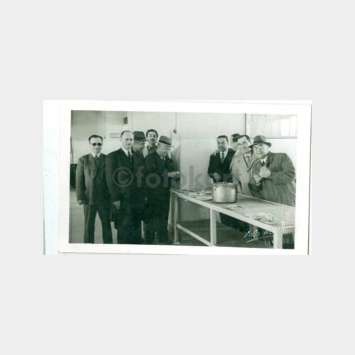 1955 İstanbul - Yemek Tabldot Kontrolü Fotoğraf