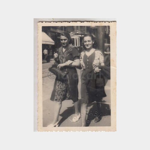 1940 Taksim Kadınlar Gezisi Konulu Fotoğraf