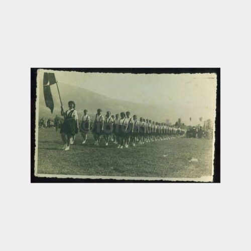 1930 Kız Öğrenciler Tören Yürüyüş Fotoğraf