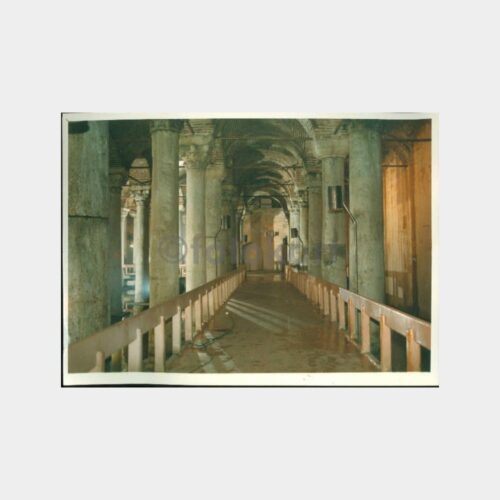 1989 Yerebatan Sarnıcı içinden Görünüş Fotoğraf