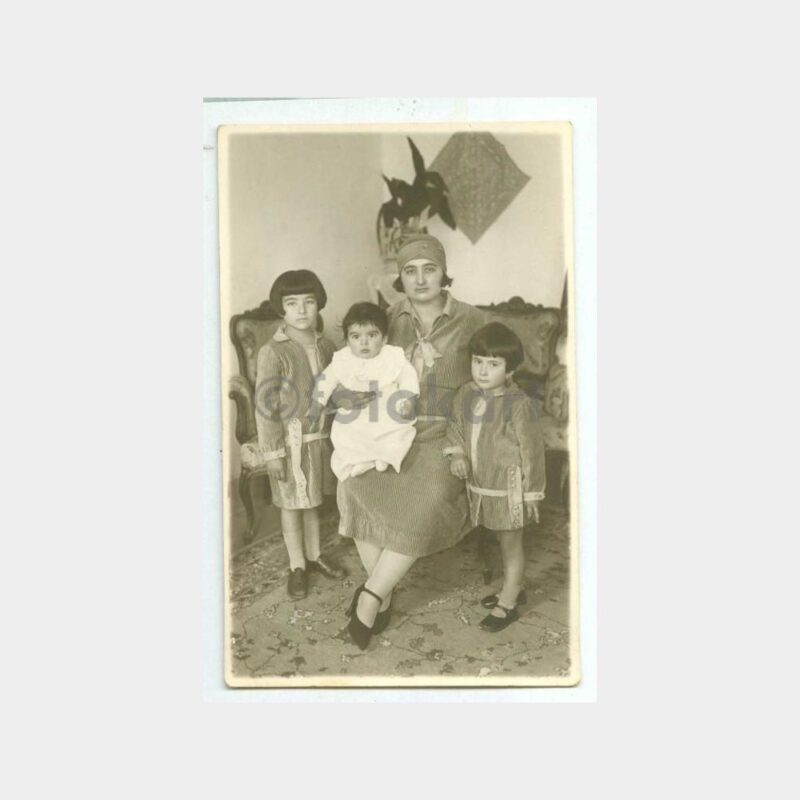 1930 Anne ve Çocukları Konulu Fotoğraf