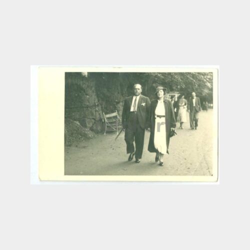 1930 Bay ve Bayan Gezintide Görünüş Fotoğraf