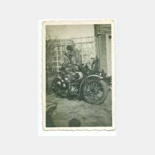1937 Motorsikletli Genç Görünüş Fotoğraf