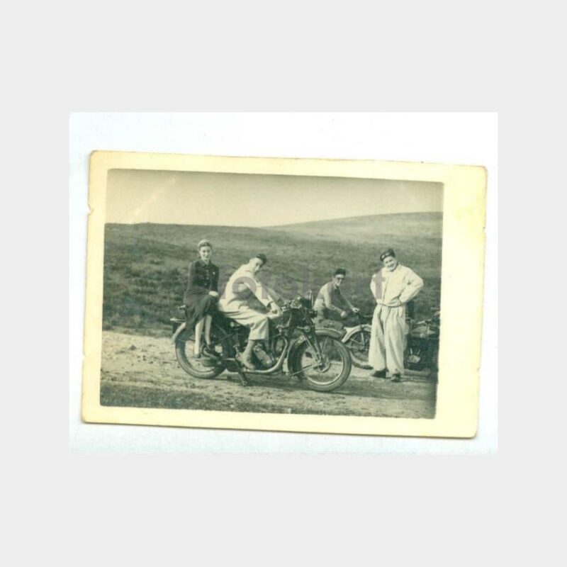 1937 Taşdelen Yolunda Motorsikletli Fotoğraf