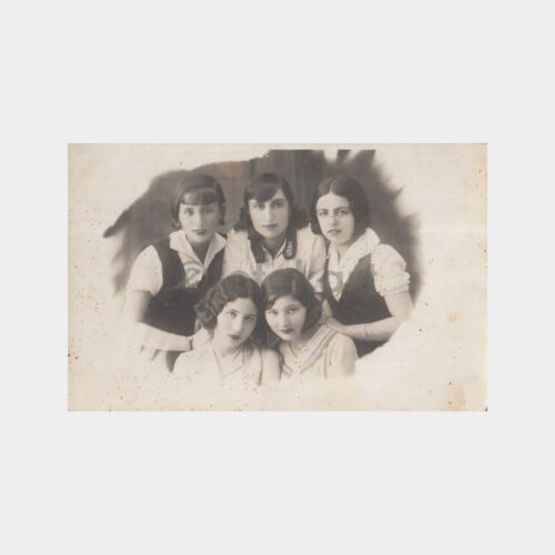 1931 Öğrenci Kızlar Oval Çerçeve içinde Fotoğraf