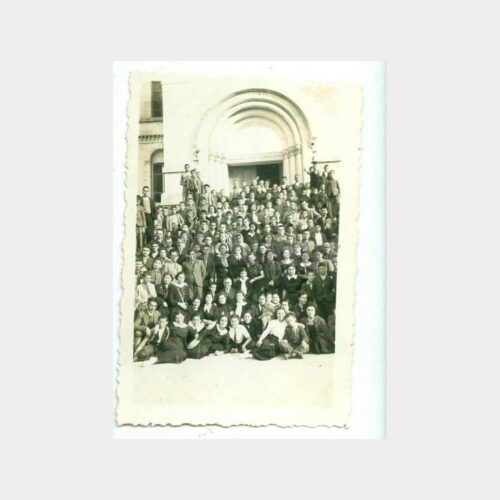 1936 Okul Kapısı Önü Genel Grup Fotoğraf
