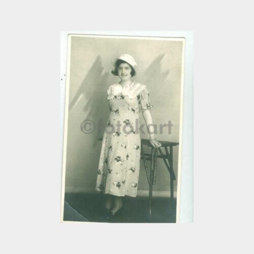 1930 Foto - Şapkalı Kadın Fotoğraf