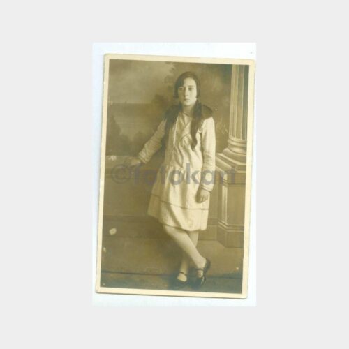 1930 Stüdyo Arka Plan - Genç Kız Görünüş Fotoğraf