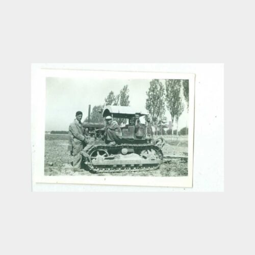 1940 Paletli Traktör Konulu Fotoğraf