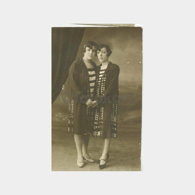 1930 Kız Arkadaşlar Stüdyo Fotoğraf
