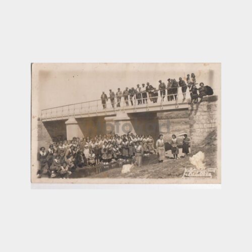 1936 Anadolu Köprü Önü Okul Grubu Konulu Fotoğraf