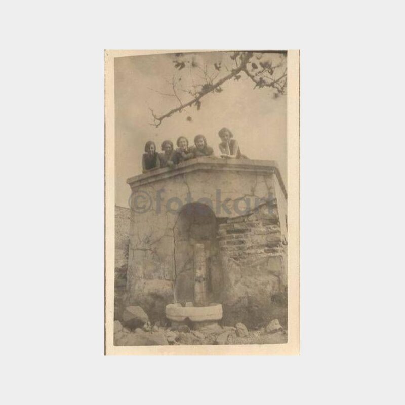 1929 Vezirçeşme 5 Kız Fotoğraf