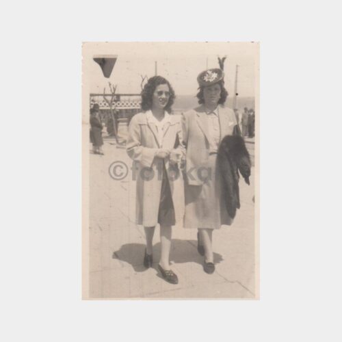 1940 Ada İskelesinde Kadınlar Fotoğraf