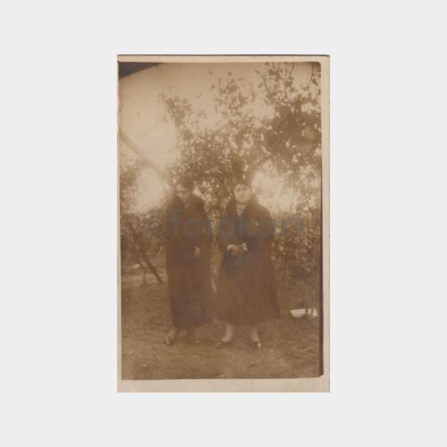 1940 Kürklü Kadınlar Görünüş Fotoğraf