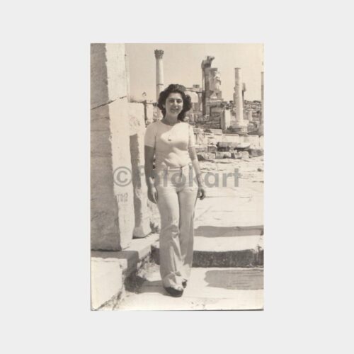 Efes Antik Kenti Genç Kadın Konulu Fotoğraf