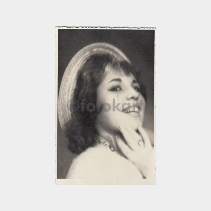 1960 Şapkalı Kadın Stüdyo Konulu Fotoğraf