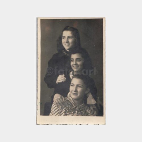 1943 Üç Kadın Konulu Stüdyo Fotoğraf