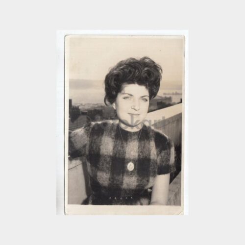 1960 Yılı İstanbul Balkon-Kadın Konulu Fotoğraf