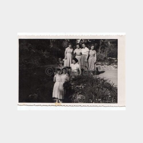 1940 Emirgan Kadınlar Grubu Konulu Fotoğraf