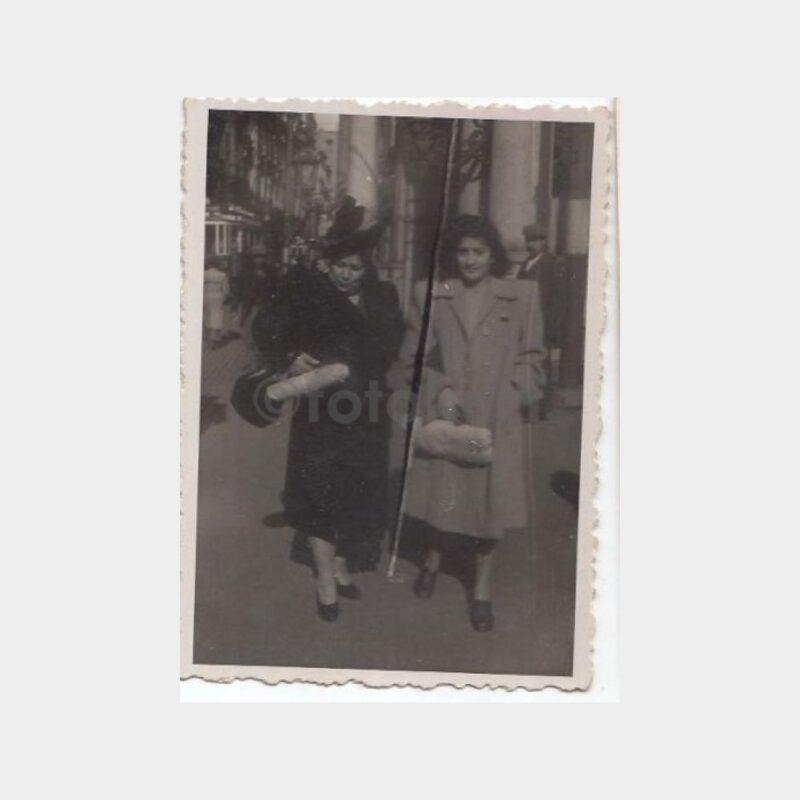 1940'lı Yıllar Beyoğlu Kadınlar Konulu Fotoğraf