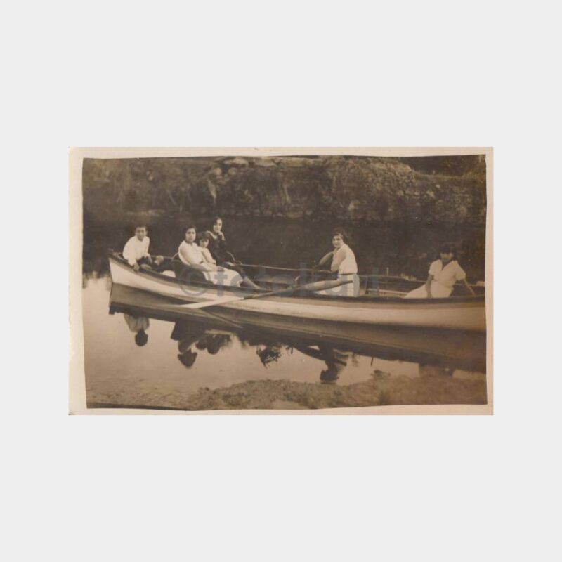 1938 Sandalda Kadınlar Konulu Fotoğraf