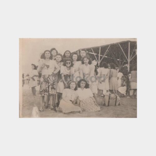 1948 Kadın Grup Konulu Fotoğraf
