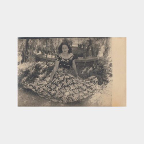 1947 Güzel Giyimli Kadın Görünüş Fotoğraf