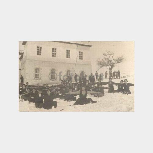 Karlar Arasında Beden Dersi İlginç Fotoğraf