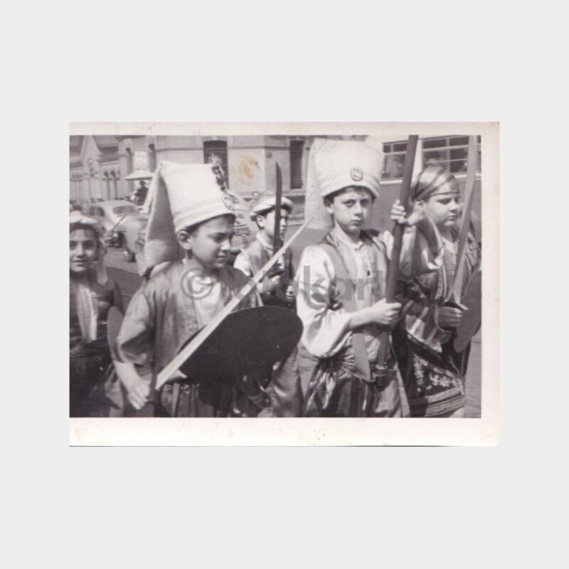 23-nisan-mehter-cocuk