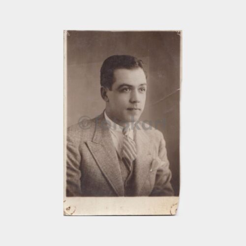 1933 Adana Stüdyo Bay Rıfat Konulu Fotoğraf