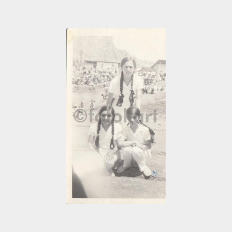 1972 Konya Kız Lisesi Öğrenci Konulu Fotoğraf
