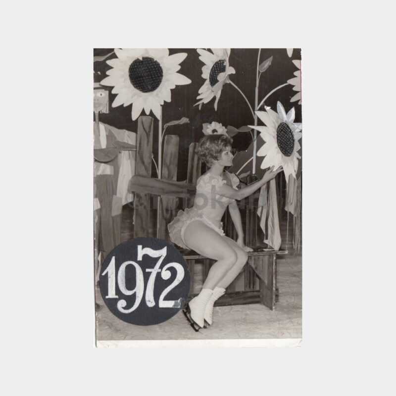 1972 Buz Pateni Revü Sanatçısı Konulu Fotoğraf