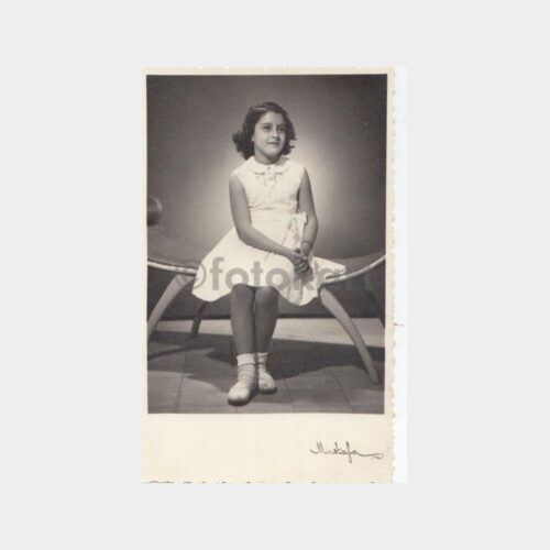 1954 Foto Mustafa Stüdyo Kız Çocuk Konulu Fotoğraf