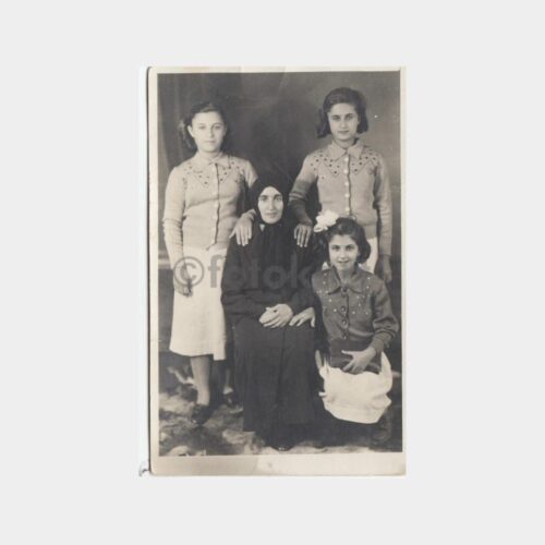 1938 Anne ve Kızları Konulu Stüdyo Fotoğraf