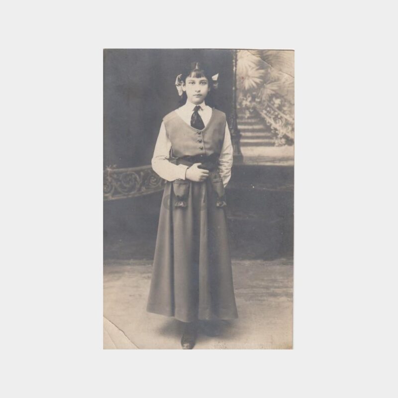1920 Kız Öğrenci Stüdyo Fotoğraf